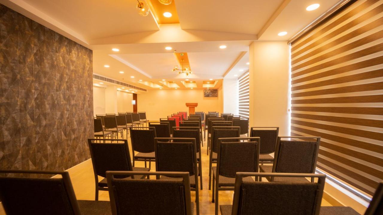 Hotel Dev Residency Thiruvananthapuram Exteriér fotografie